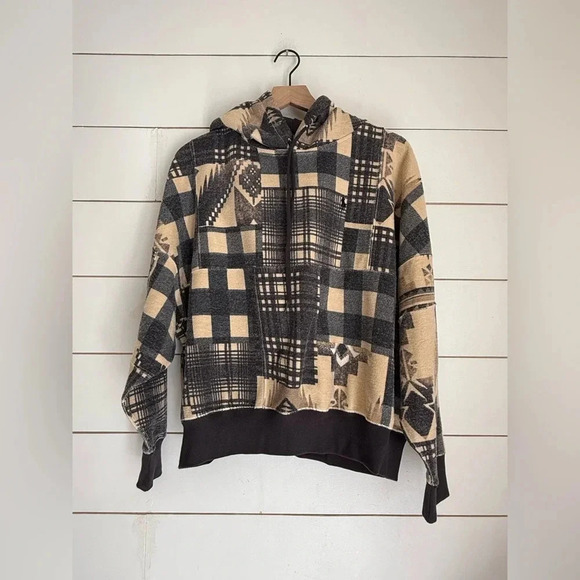 Polo Ralph Lauren Women’s Southwestern Geometric Patchwork Aztec Hoodie - Picture 7 of 13